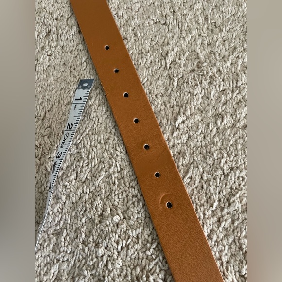 NWOT tan belt. Sz M/L. - Picture 5 of 5